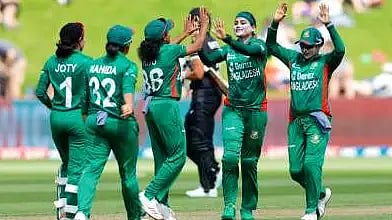 முதல் ஒரு நாள் போட்டி- இந்தியாவை வீழ்த்தி வங்காளதேச மகளிர் அணி அபார வெற்றி