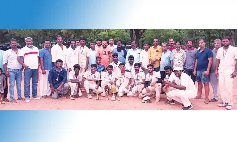 காரைக்குடியில் டி 20 கிரிக்கெட் போட்டி