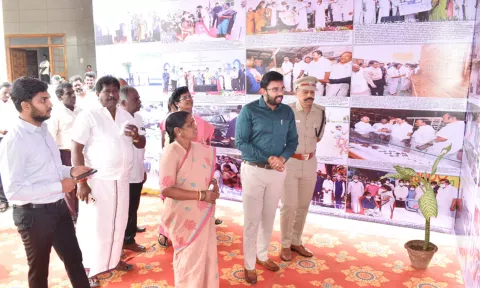 கடலூர் கலெக்டர் அலுவலகத்தில் புகைப்பட கண்காட்சியை கலெக்டர் அருண் தம்புராஜ், மாநகராட்சி மேயர் சுந்தரி ராஜா ஆகியோர் பார்வையிட்டனர்.&nbsp;