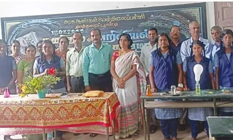 பள்ளியில் கணித மற்றும் அறிவியல் மன்ற தொடக்க விழா நடந்தது.
