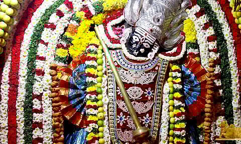 சோழர்களின் குல தெய்வம் – நிசும்பசூதனி