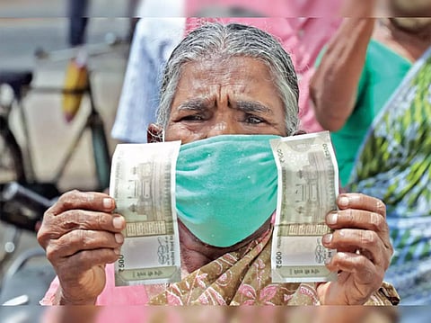 பெண்கள் வங்கி கணக்கு தொடங்க ஏற்பாடு