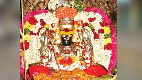 சேலத்தில் பிரசித்தி பெற்ற சேலம் கோட்டை மாரியம்மன் கோவில் ஆடி திருவிழா