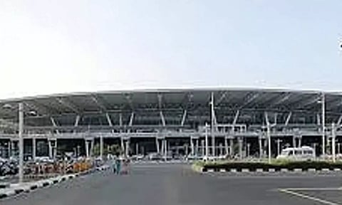 சென்னையில் மூடப்பட்டு உள்ள பழைய சர்வதேச முனையம்: உள்நாட்டு விமான சேவைக்கு பயன்படுத்த முடிவு