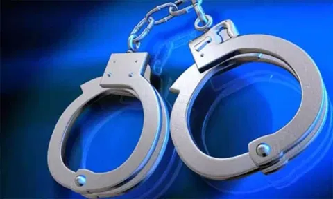 ஈரோட்டில் போதை மாத்திரை வைத்திருந்த வாலிபர் கைது