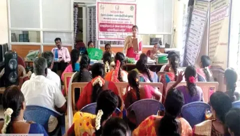 அயோத்தியாப்பட்டணத்தில் நடைபெற்ற மாடித்தோட்டம் அமைக்கும் பயிற்சி முகாம்.