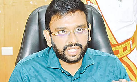 கடலூர் மாவட்ட கலெக்டர் அருண்தம்புராஜ் 