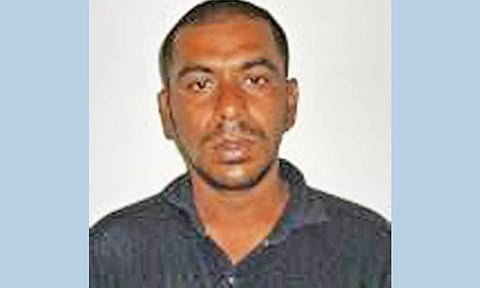 தொடர் திருட்டு, வழிப்பறியில் தொடர்பு பிரபல கொள்ளையன் 10-வது முறையாக குண்டர் சட்டத்தில் கைது