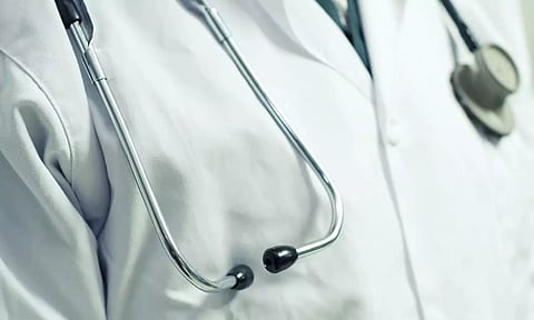 முதுநிலை மருத்துவ படிப்பு- 47 டாக்டர்கள் கலந்தாய்வில் பங்கேற்க தடை