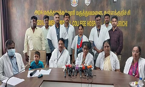 &nbsp;கள்ளக்குறிச்சி அரசு மருத்துவக் கல்லூரி மருத்துவமனையில் கல்லூரி முதல்வர் உஷா செய்தியாளர்களுக்கு பேட்டி அளித்தார்.