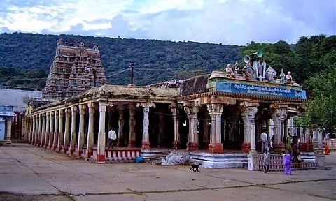 ஆடித்திருவிழா: கள்ளழகர் கோவிலில் 1-ந்தேதி தேரோட்டம்