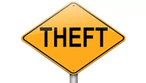 நாங்குநேரி அருகே மின் மோட்டார் திருட்டு