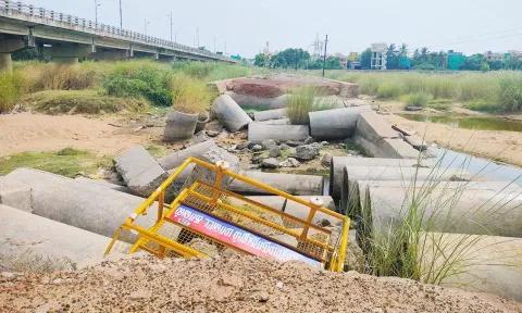 புதிய தரைப்பாலம் கட்டித்தர வேண்டும்