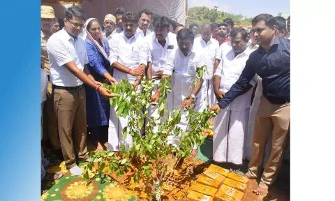 புதிய பஸ் நிலைய கட்டுமான பணிகளுக்கு பூமிபூஜை நடந்தது.