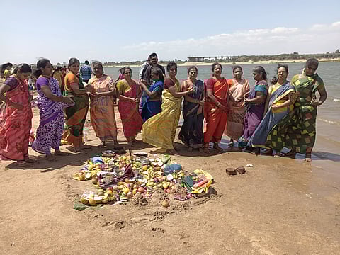 திருமானூர் கொள்ளிட ஆற்றில் ஆடிப்பெருக்கு  விழா