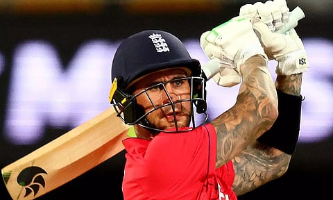 இங்கிலாந்து கிரிக்கெட் வீரர் அலெக்ஸ் ஹேல்ஸ் ஓய்வு அறிவிப்பு