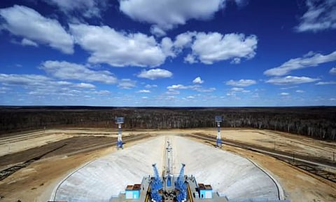 தன் நாட்டில் ஒரு கிராமத்தையே காலி செய்யும் ரஷியா: இந்தியாவிற்கு போட்டியாக விண்வெளி முயற்சி