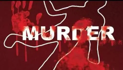 குடிபோதையில் தகராறு செய்த தந்தையை பெட்ரோல் ஊற்றி எரித்துக் கொன்ற மகன்