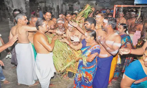 கன்னியாகுமரி பகவதி அம்மன் கோவிலில் நிறைபுத்தரிசி பூஜை
