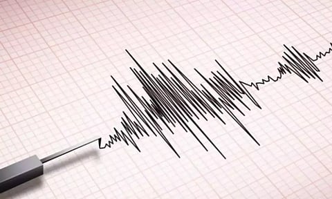 துருக்கியில் 5.3 ரிக்டர் அளவுகோலில் நிலநடுக்கம் - கட்டிடங்கள் சேதம்
