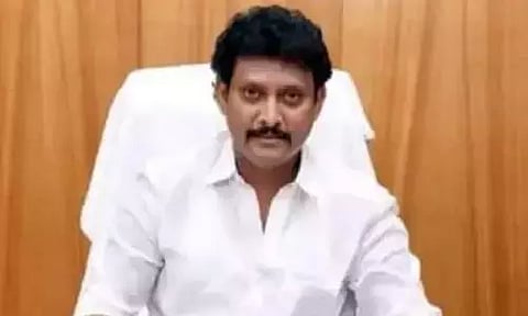 பாதிக்கப்பட்ட நாங்குநேரி மாணவனின் கல்லூரி படிப்பிற்கான முழு செலவை ஏற்கிறேன் - அமைச்சர் அன்பில் மகேஷ்