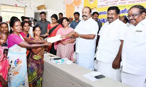 ஊராட்சி கூட்டமைப்புகளுக்கு ரூ.12 கோடி மதிப்பில் கடனுதவிகள்