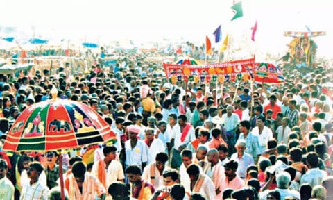 தேடி சென்று தரிசனம் தருவாள்