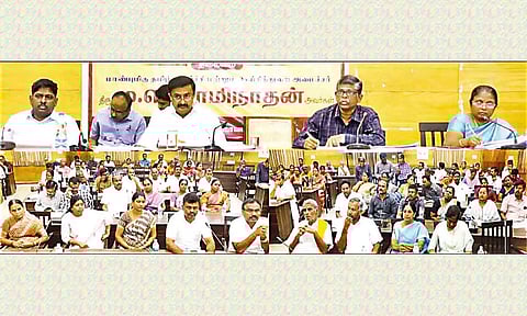 ஆலோசனை கூட்டம் நடைபெற்ற காட்சி.