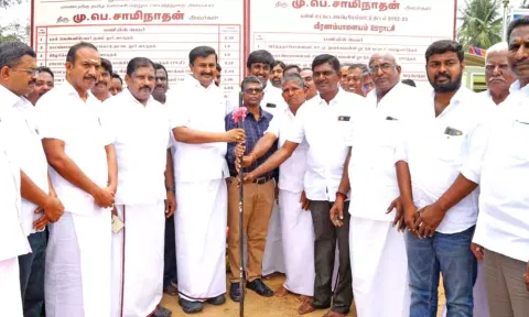 திட்டப்பணி தொடக்க விழா காட்சி.