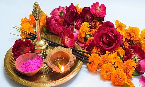 மங்களம் தரும் மலர்கள்