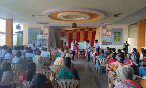 விளக்க கூட்டத்தில் கலந்து கொண்டவர்கள்.