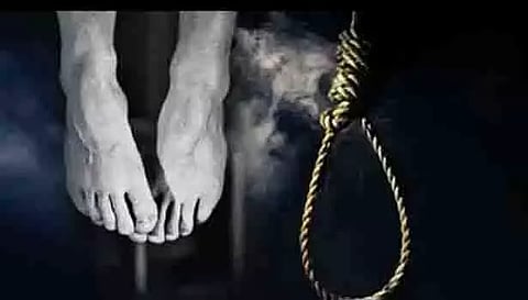 செங்கோட்டையில் தூக்குப்போட்டு பால் வியாபாரி தற்கொலை