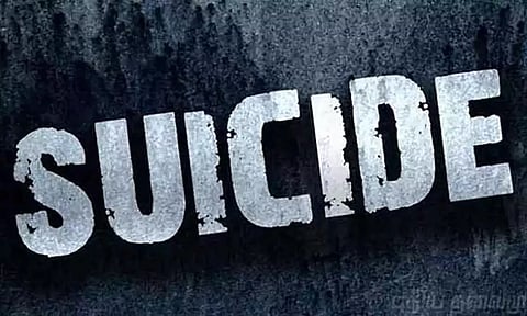 வடமதுரையில் காதலனிடமிருந்து பிரித்ததால் கல்லூரி மாணவி தற்கொலை