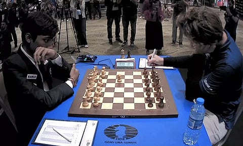 உலகக்கோப்பை செஸ் சாம்பியன்ஷிப்: இறுதிப்போட்டி முதல் சுற்று சமனில் முடிந்தது