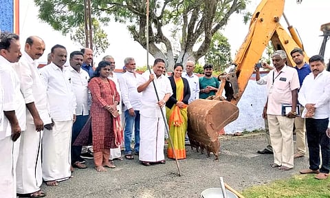 கோடமலை-ஒசட்டி பகுதியில் சாலை மேம்பாட்டு பணிகள்