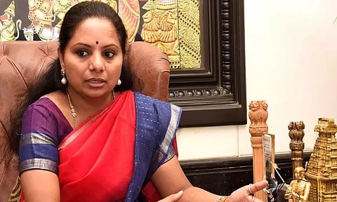 பெண்கள் இடஒக்கீடு மசோதா போராட்டம்: சோனியா-பிரியங்கா காந்திக்கு சந்திரசேகரராவ் மகள் கவிதா அழைப்பு