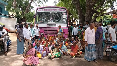அரசு பஸ் சிறை பிடித்து பொதுமக்கள் மறியல்