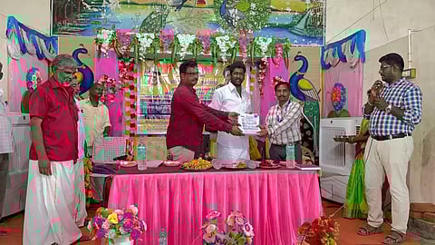 நெசவாளர்களுக்கு முத்ரா கடன் வழங்குதல்