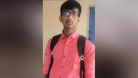 மாணவர் சரண்