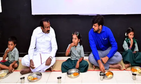 ஈரோடு மாவட்டத்தில் இன்று 983 பள்ளிகளில் காலை உணவு விரிவாக்க திட்டம் தொடக்கம்