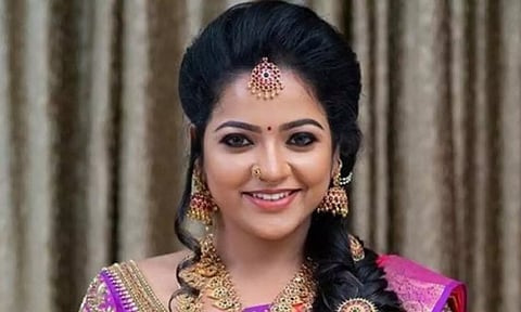 நடிகை சித்ரா மரண வழக்கு விசாரணையை 6 மாதங்களில் முடிக்க வேண்டும்- சென்னை ஐகோர்ட்டு உத்தரவு