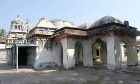 திருமண தடை நீக்கும் முத்துக்குமாரசாமி கோவில்!