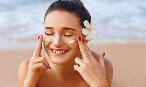 சருமத்தை பாதுகாக்க சன்ஸ்கிரீன்