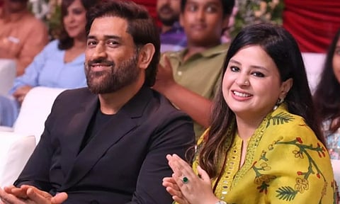 இரண்டாவது பட தயாரிப்பிற்கு ரெடியான சாக்ஷி டோனி