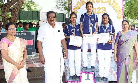 பள்ளி விளையாட்டு விழா