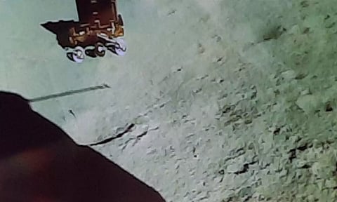 நிலவின் அதிர்வுகளை பதிவு செய்த விக்ரம் லேண்டர் - இஸ்ரோவின் புது அப்டேட்