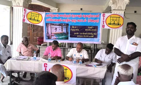கைத்தறி மூலப்பொருள் சந்தை விலையை அரசே நிர்ணயிக்க வேண்டும்