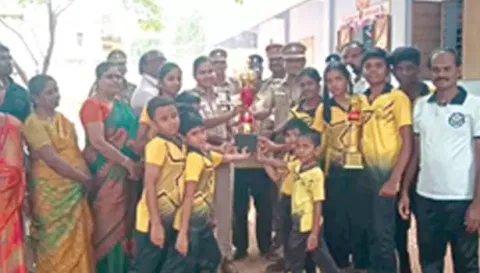 மேட்டூர் டி.எஸ்.பி. அலுவலகத்தில் சேலம் சரக டி.ஐ.ஜி ராஜேஸ்வரி ஆய்வு