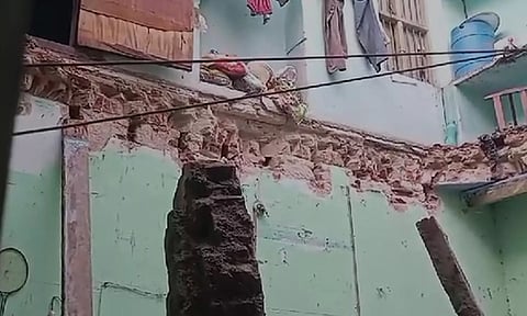 ஈரோட்டில் கனமழை- மேற்கூரை இடிந்து விழுந்து தாய், மகன் பலி