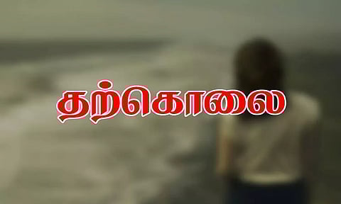 கடன் தொல்லையால் பெண் தூக்குபோட்டு தற்கொலை